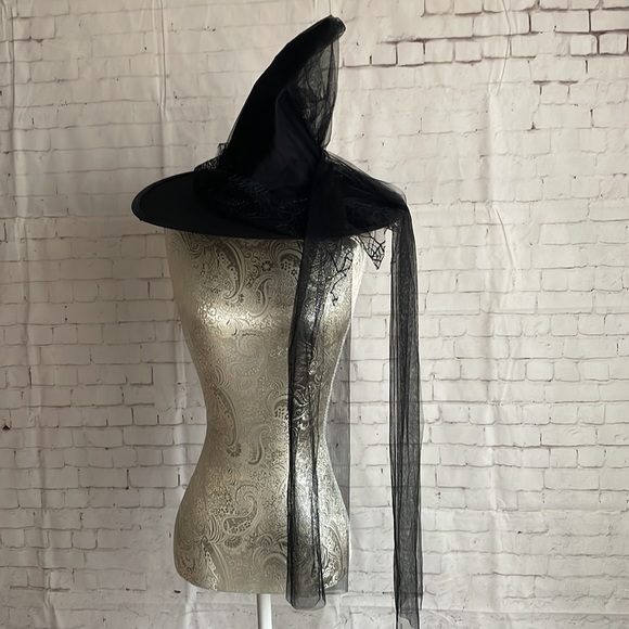 Gothic witch costume with hat size 10-12 - Picture 13 of 13